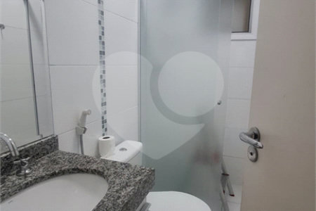 Casa em condomínio à venda com 2 quartos em Parque Vitória, São Paulo, SP