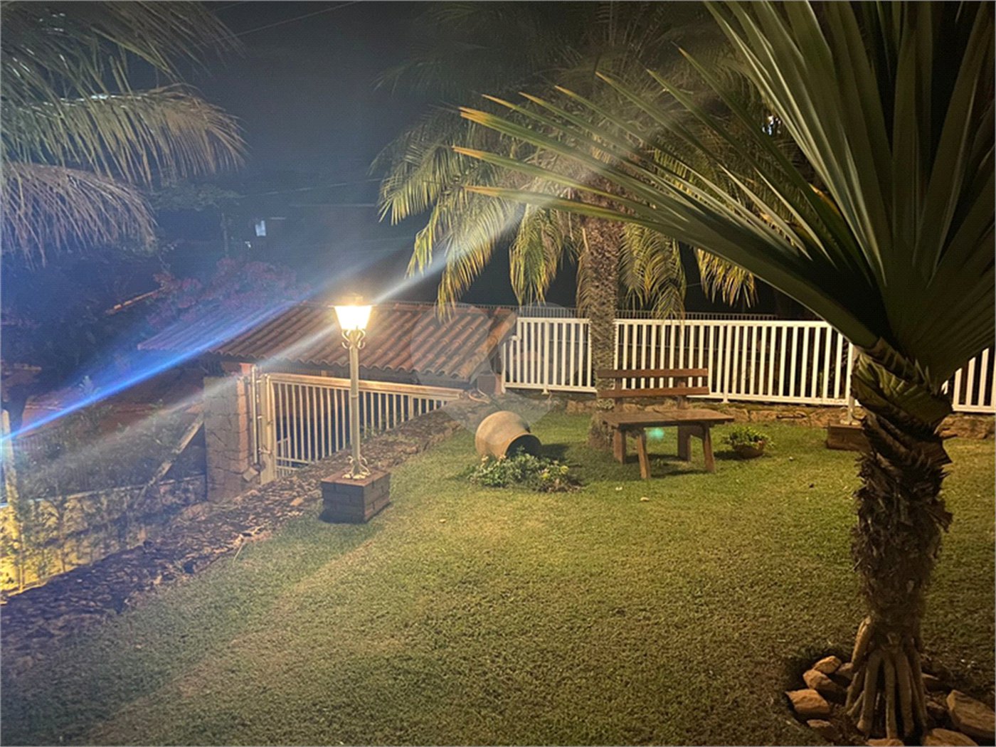 Casa à venda com 4 quartos, sendo 2 suítes, no condomínio Jardim do Ribeirão II, Itupeva - SP