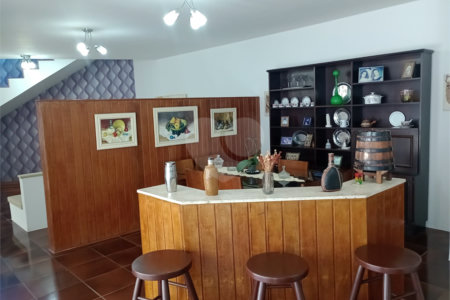 Casa à venda com 4 quartos, sendo 1 suíte, em Vila Rosa, Itapetininga, SP