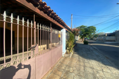 Casa à venda com 2 quartos, sendo 1 suíte, em Campo Grande, Rio de Janeiro, RJ
