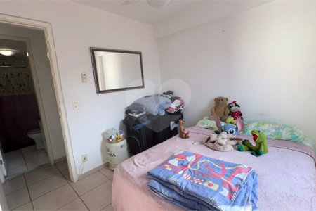 Apartamento à venda com 2 quartos, sendo 1 suíte,  em Rio Comprido, Rio de Janeiro, RJ