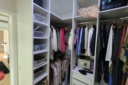 Casa à venda com 3 quartos, sendo 1 suíte,  no condomínio Santa Isabel I, Louveira - SP
