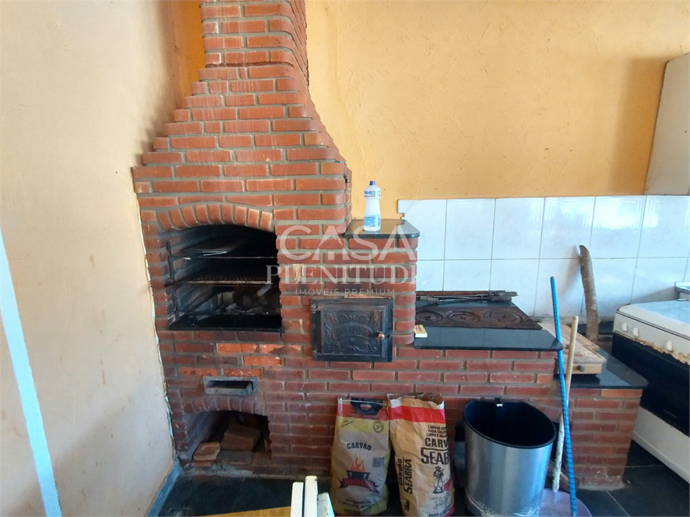 Chácara à venda com 5 quartos, sendo 1 suíte,  em Araçoiaba da Serra, SP