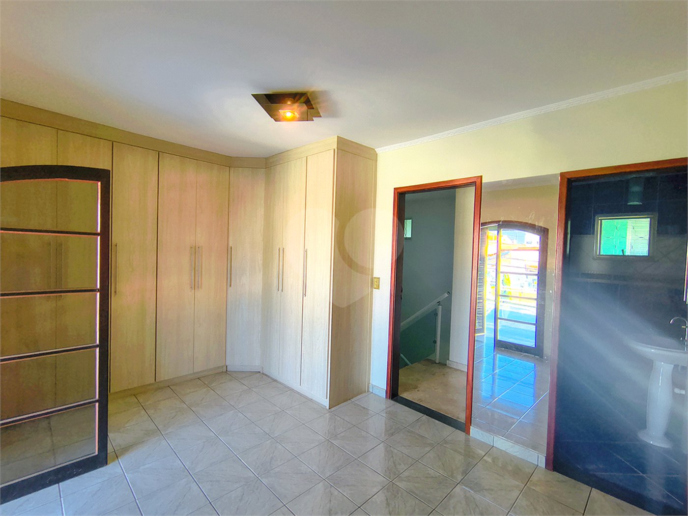 Sobrado à venda com 3 quartos, sendo 1 suíte,  em Jardim Alice, Indaiatuba, SP