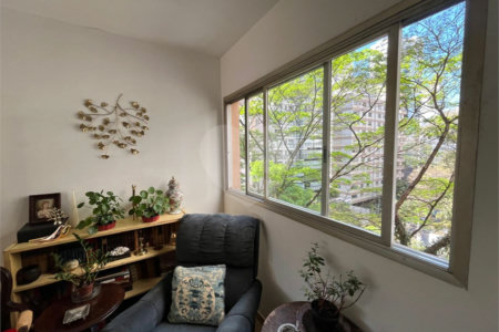 Apartamento à venda com 3 quartos, sendo 2 suítes,  em Jardim Paulista, São Paulo, SP