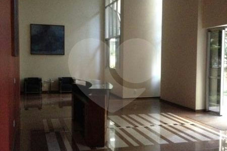Apartamento duplex mobiliado para alugar em Moema de 74 metros quadrados 2 suítes 2 vagas lazer comp