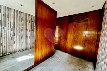 Apartamento de alto padrão à venda no Campo Belo – 214 m² | 4 dormitórios | 3 suítes | 4 vagas
