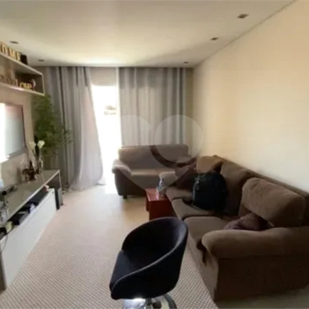Sobrado à venda com 4 quartos, sendo 1 suíte, em Jardim Colorado, São José dos Campos, SP