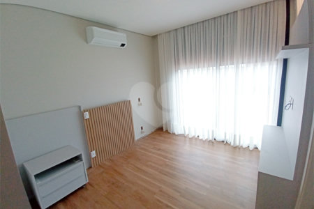 Casa à venda com 3 suítes no condomínio Campo de Toscana, Vinhedo - SP