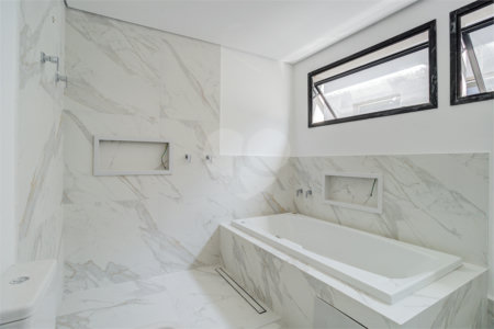 Casa à venda com 4 suítes no condomínio Hípica Max Garden, São Paulo - SP