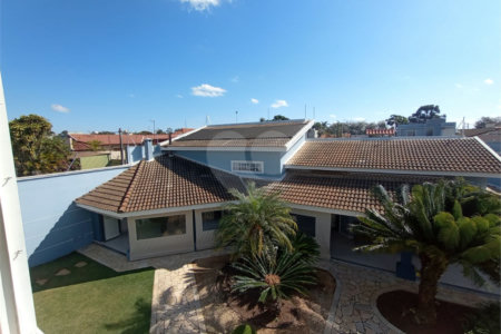Casa à venda com 3 suítes em Vila Nastri, Itapetininga, SP