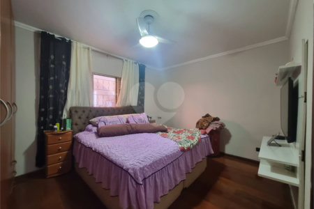 Casa à venda com 4 quartos, sendo 1 suíte, em Jardim São Carlos, Sorocaba, SP
