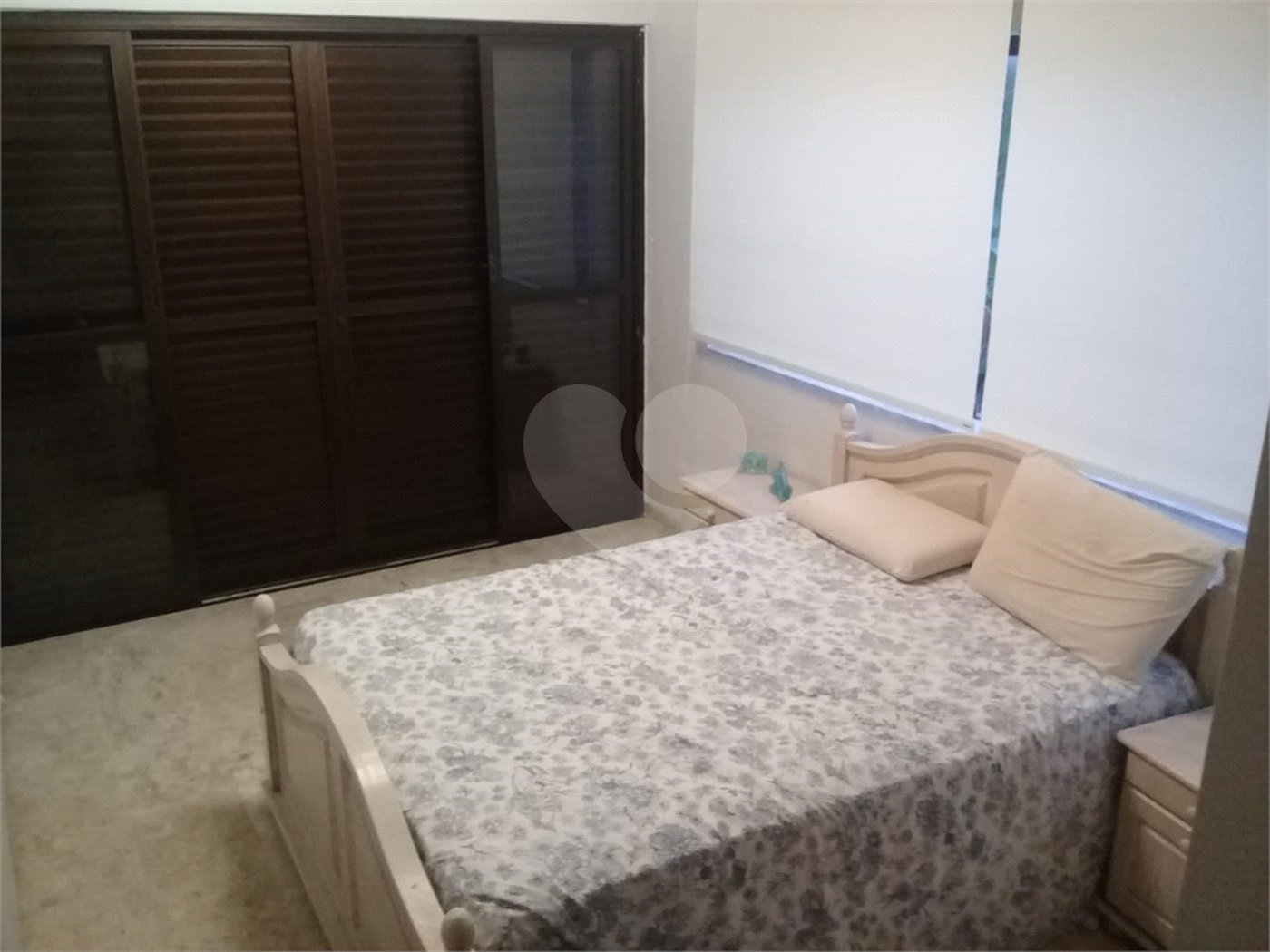 Triplex à venda ou para alugar com 4 suítes em Enseada, Guarujá, SP