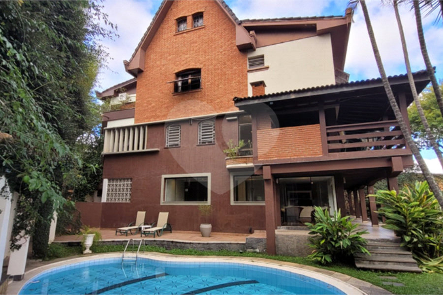 Sobrado à venda com 5 quartos, sendo 4 suítes,  em Tucuruvi, São Paulo, SP