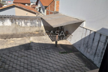 Casa à venda com 3 quartos, sendo 1 suíte, em Jardim Leocádia, Sorocaba, SP