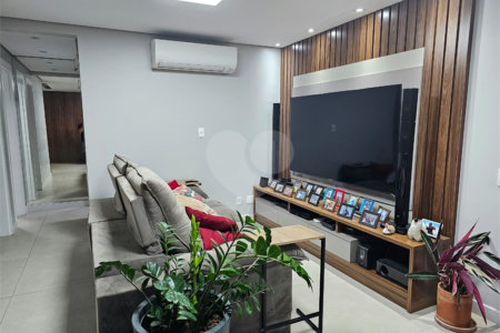 Apartamento à venda com 3 quartos, sendo 1 suíte,  em Jardim Caboré, São Paulo, SP