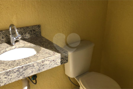 Casa à venda com 3 quartos, sendo 1 suíte, no condomínio Vista Verde, Indaiatuba - SP