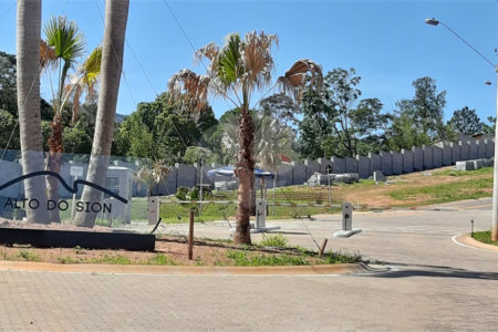 Terreno à venda no condomínio Alto do Sion, Atibaia - SP