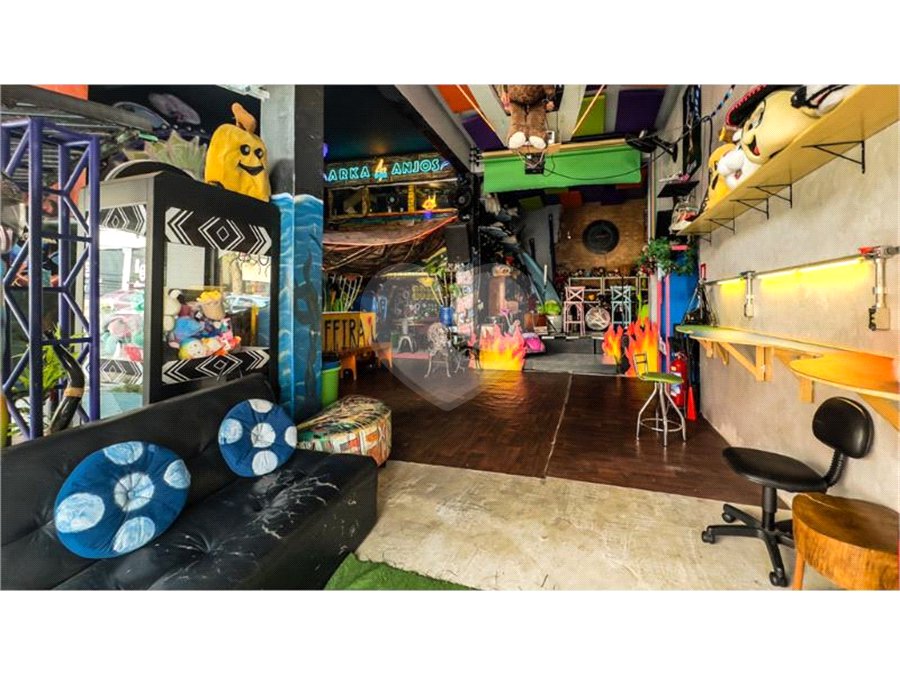 Prédio à venda com 5 quartos em Santa Teresinha, São Paulo, SP