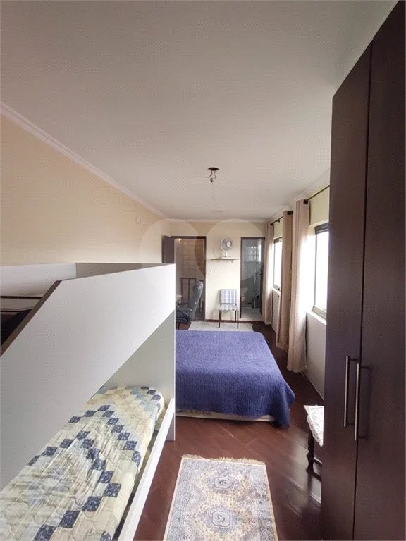Casa com 300m² , 4 dormitórios , sendo 2 suítes , 5 vagas , à venda no bairro Curuçá , em Santo André.