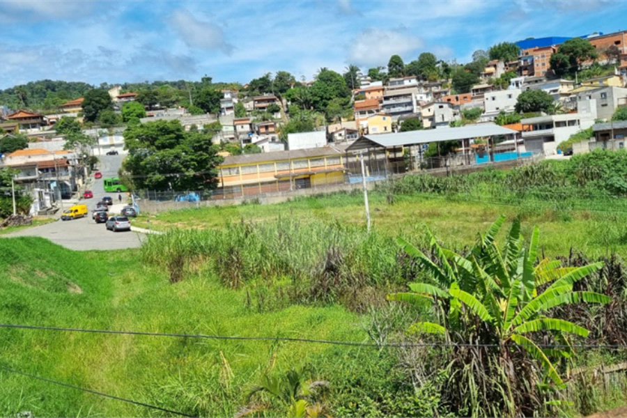 Terreno à venda com 1 quarto em Serra da Cantareira, Mairiporã, SP