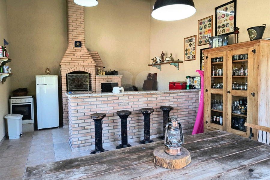 Casa à venda com 4 suítes em Roseira, Mairiporã, SP