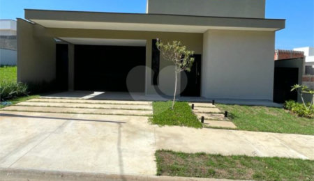 Casa à venda com 3 quartos, sendo 1 suíte,  no condomínio Lagos D Icaraí, Salto - SP