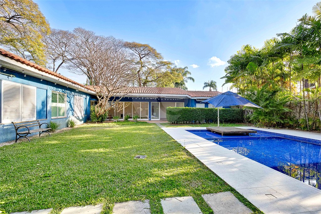 Casa à venda com 3 quartos, sendo 1 suíte, em Brooklin, São Paulo, SP