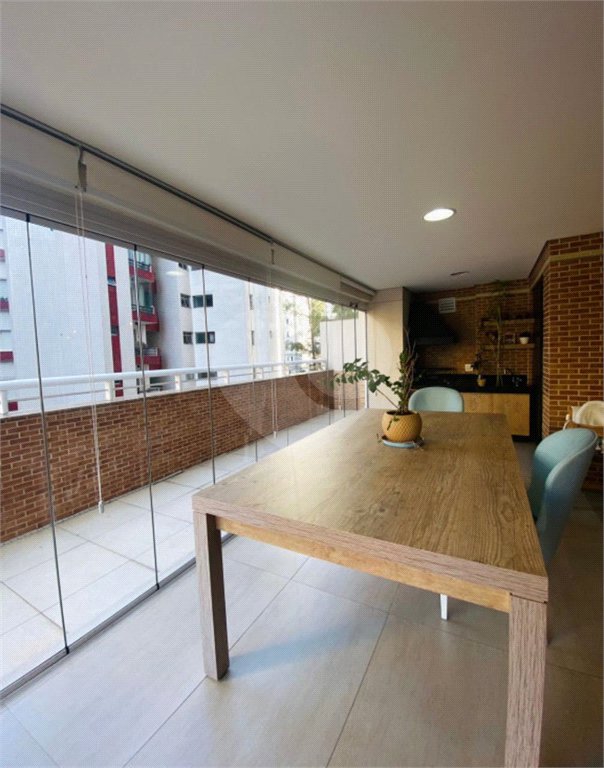 Apartamento à venda com 2 quartos, sendo 1 suíte,  em Vila Andrade, São Paulo, SP