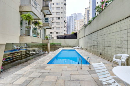 Apartamento à venda com 3 quartos, sendo 1 suíte, em Vila Olímpia, São Paulo, SP
