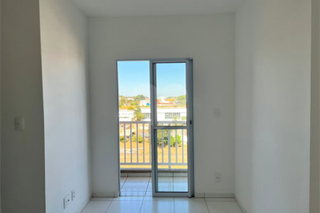 Apartamento no Condomínio Parque das Acácias.