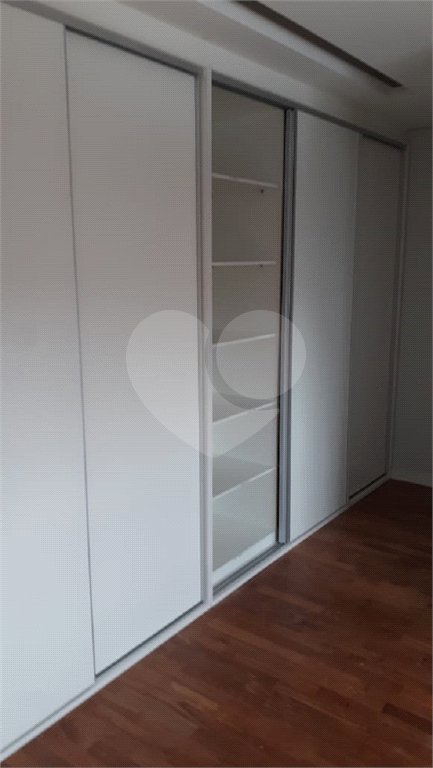 Apartamento à venda com 3 quartos, sendo 1 suíte,  em Jardim Vazani, São Paulo, SP