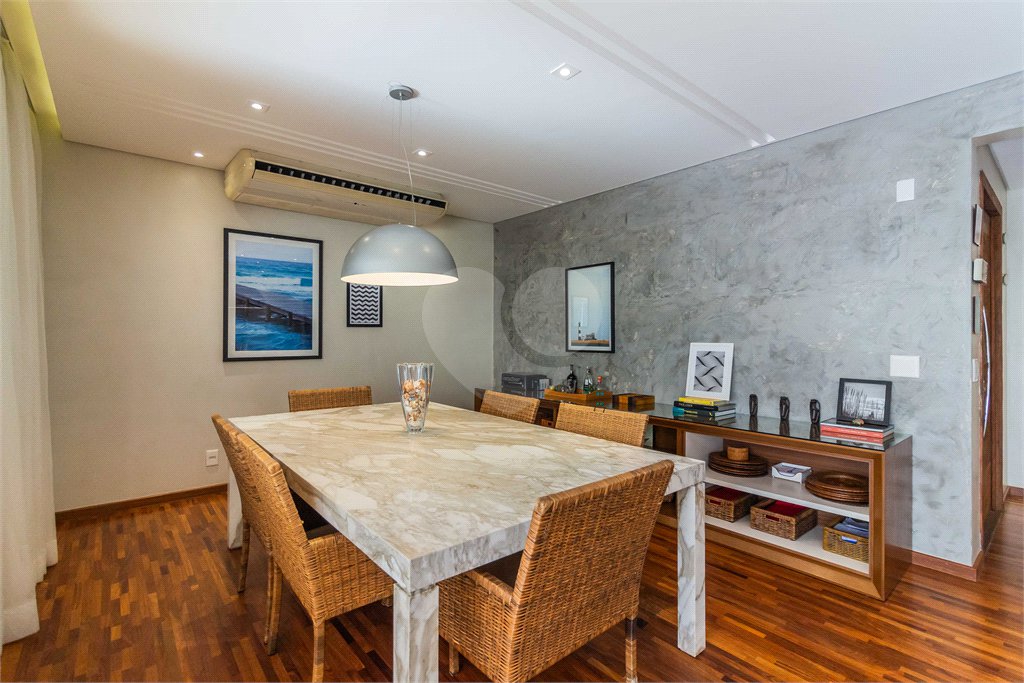 Apartamento à venda com 3 suítes em Vila Cordeiro, São Paulo, SP