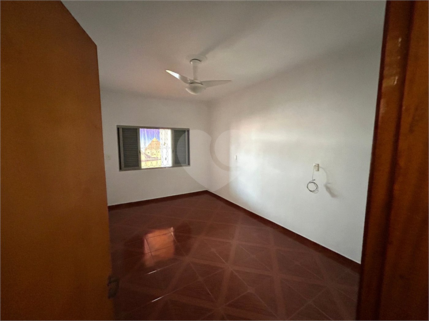 Casa à venda com 2 quartos em Vila Carvalho, Sorocaba, SP