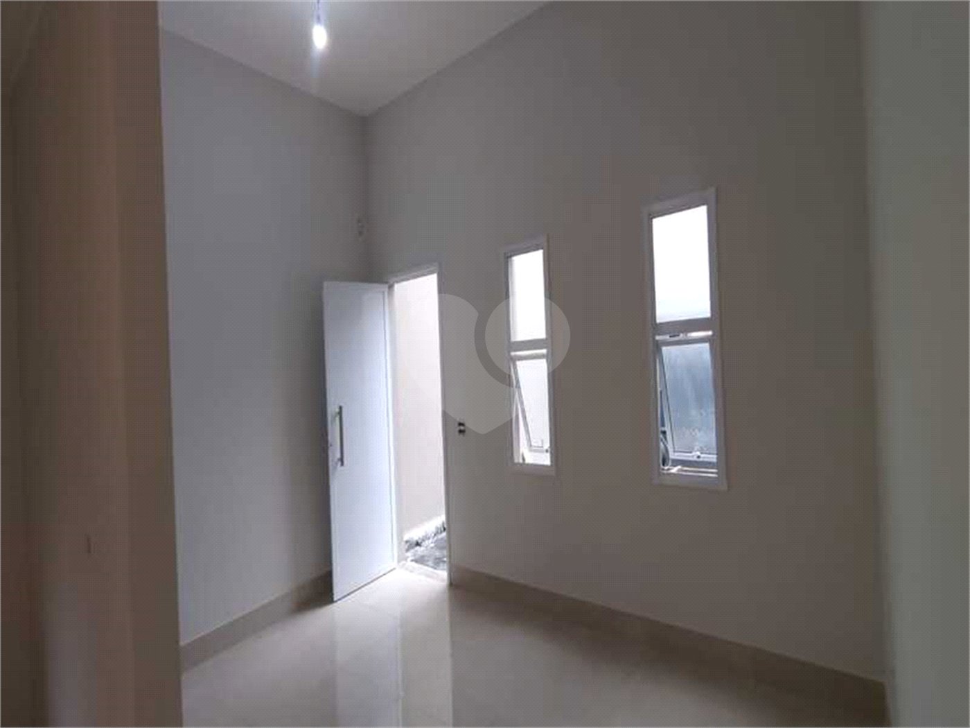 Casa à venda com 2 quartos, sendo 1 suíte, em Parque Residencial Sabiás, Indaiatuba, SP