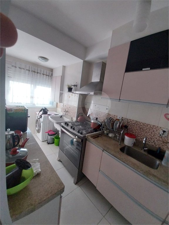 Apartamento à venda com 3 quartos, sendo 1 suíte, em Vila Rubens, Mogi das Cruzes, SP