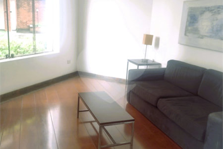 Apartamento à venda com 3 quartos, sendo 1 suíte, em Real Parque, São Paulo, SP