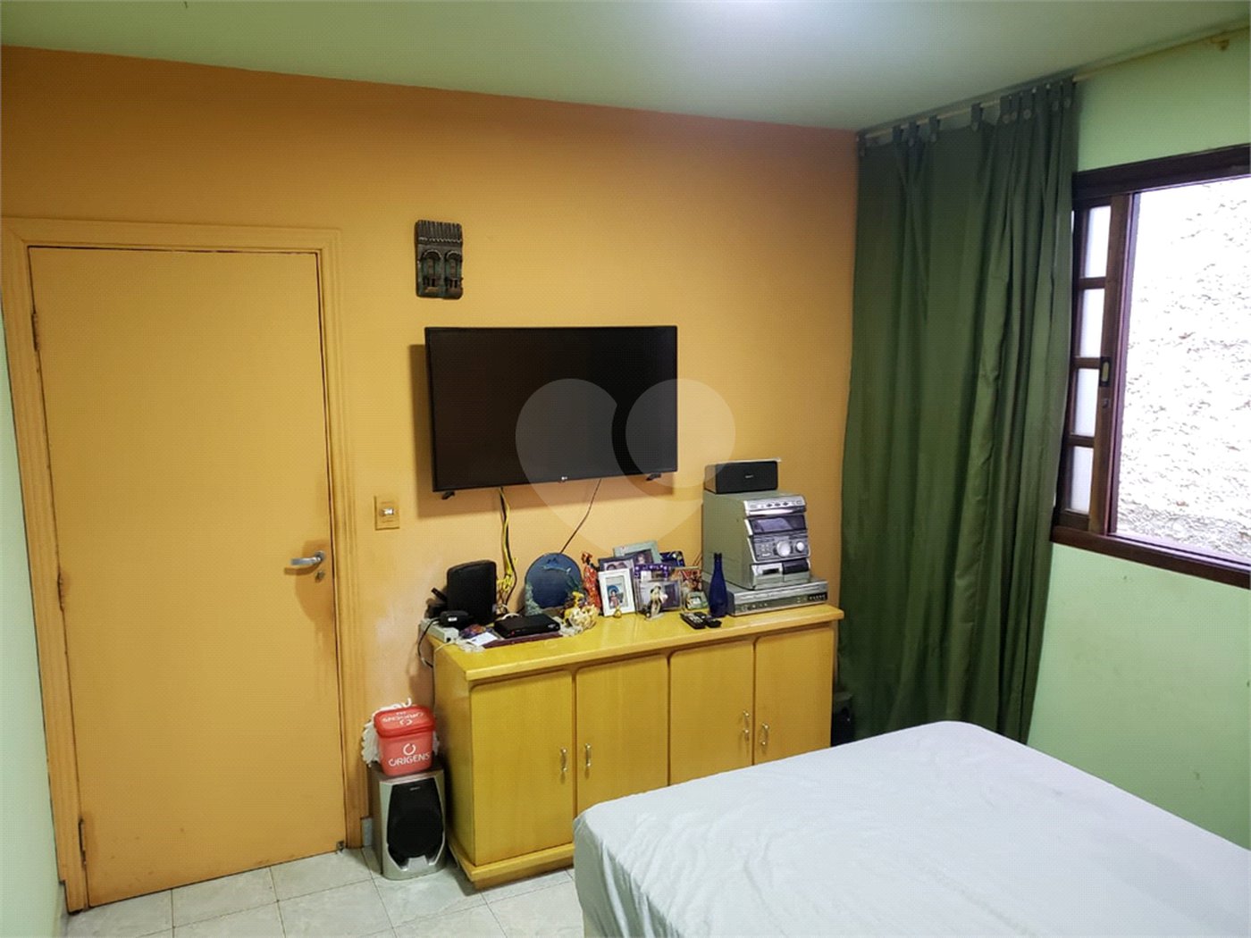 Sobrado à venda com 3 quartos, sendo 1 suíte, em Tremembé, São Paulo, SP