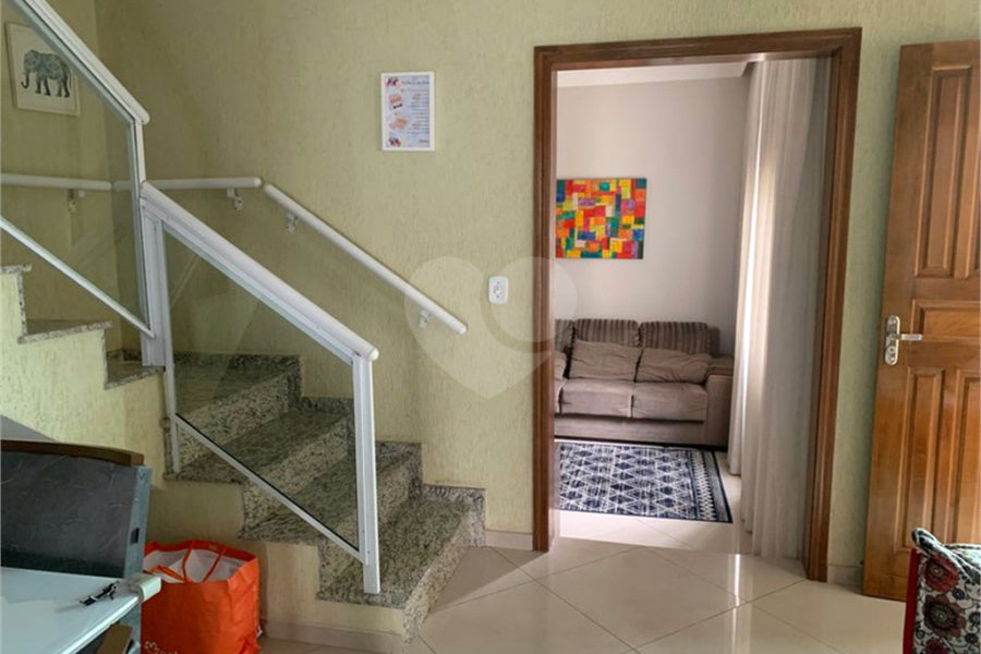 Sobrado à venda com 4 quartos, sendo 1 suíte, em Horto, São Paulo, SP