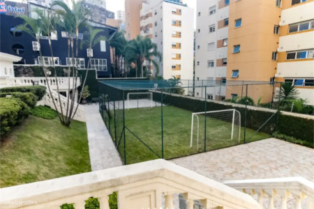Apartamento à venda com 3 quartos, sendo 1 suíte,  em Vila Andrade, São Paulo, SP