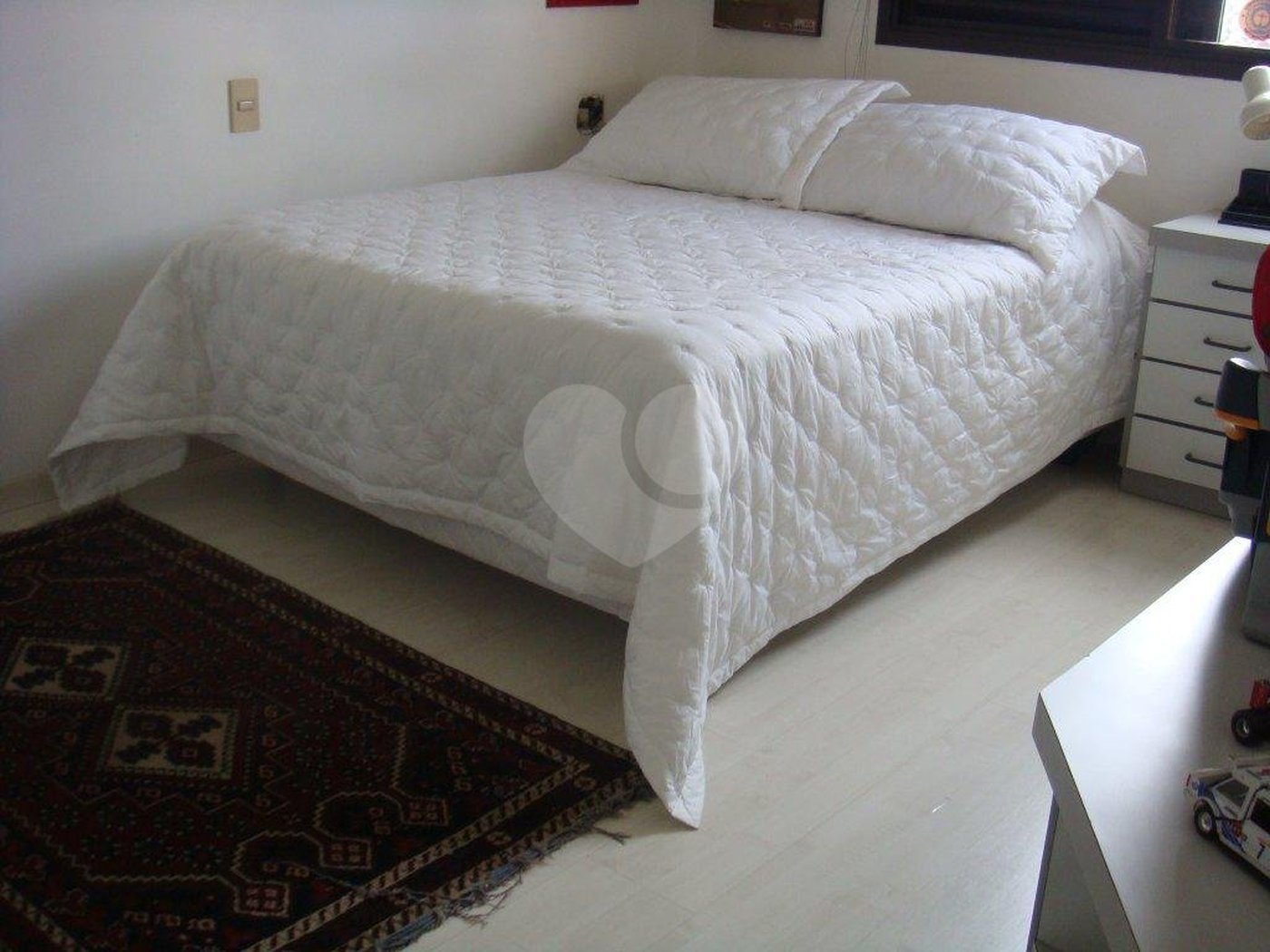 Apartamento à venda com 4 suítes em Vila Andrade, São Paulo, SP