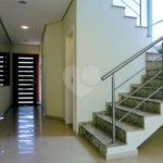 Casa à venda com 3 suítes no condomínio Residencial Jardim América, Vinhedo - SP