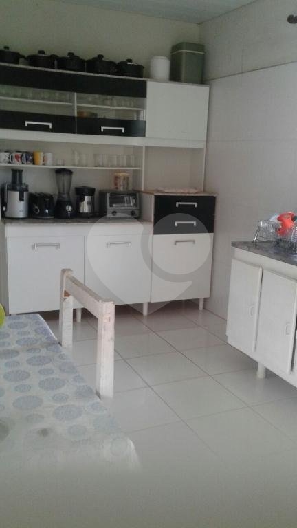 Casa à venda com 6 quartos, sendo 4 suítes, no condomínio Cond Riacho Fundo, Araçoiaba da Serra - SP