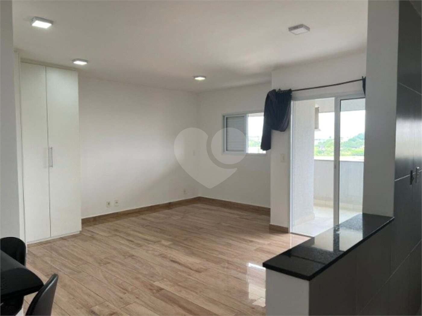 Flat à venda ou para alugar com 1 quarto em Jardim América, Sorocaba, SP