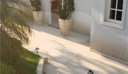 Casa à venda com 4 suítes em Pirucaia, Mairiporã, SP