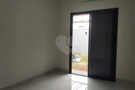 Casa para alugar com 3 quartos, sendo 1 suíte, no condomínio Residencial Reserva do Campo, Araraquara - SP