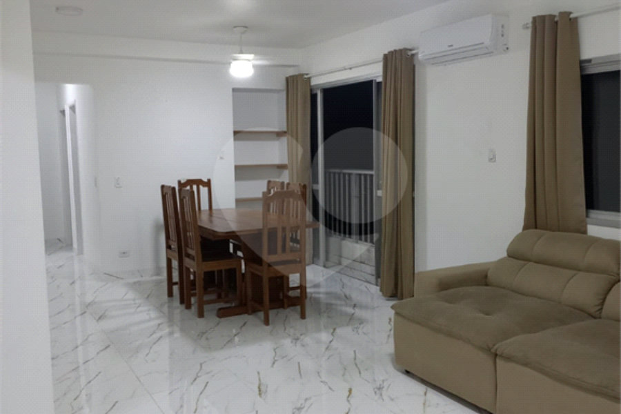 Apartamento à venda com 3 quartos, sendo 1 suíte, em Tortuga, Guarujá, SP