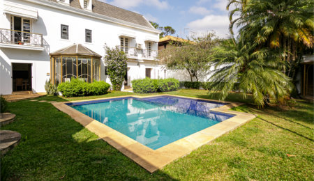 Sobrado à venda com 5 quartos, sendo 4 suítes,  em Chácara Monte Alegre, São Paulo, SP