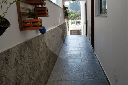 Sobrado à venda com 3 quartos, sendo 1 suíte,  em Jardim Olympia, São Paulo, SP
