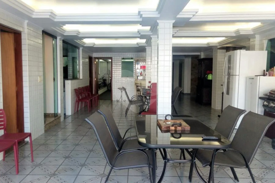 Sobrado à venda com 7 quartos, sendo 6 suítes, em Jardim França, São Paulo, SP